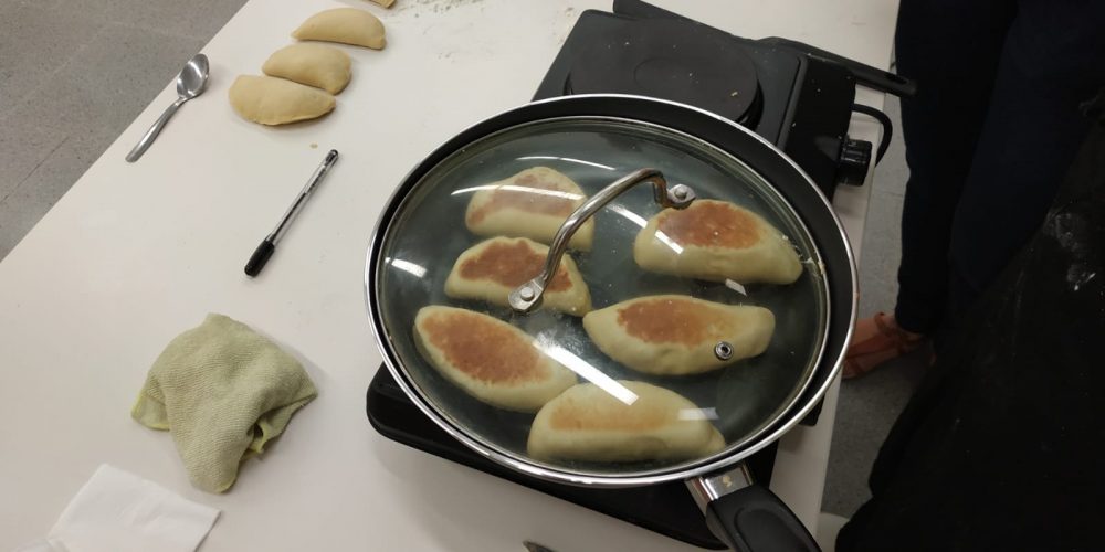 Taller familiar, bollitos rellenos sin horno