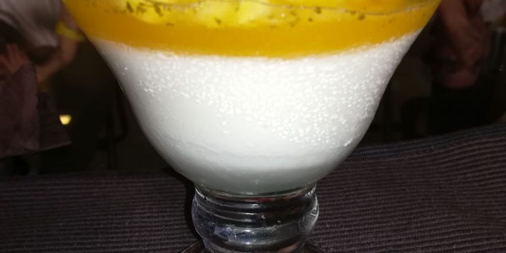 Taller de Mousse de limón con gelatina de mandarina y piña aromatizada con menta
